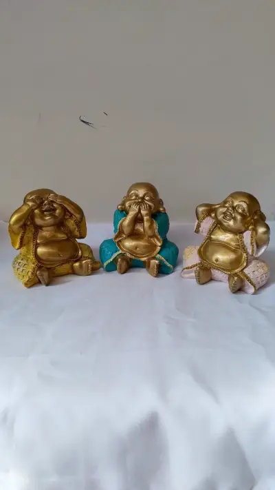 Figuras decorativas Buda dorado - miniatura 1