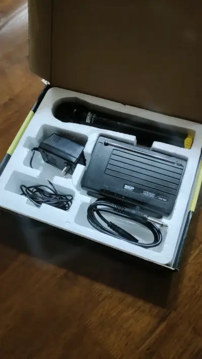 Micrófono inalámbrico SKP VHF 695 - miniatura 2