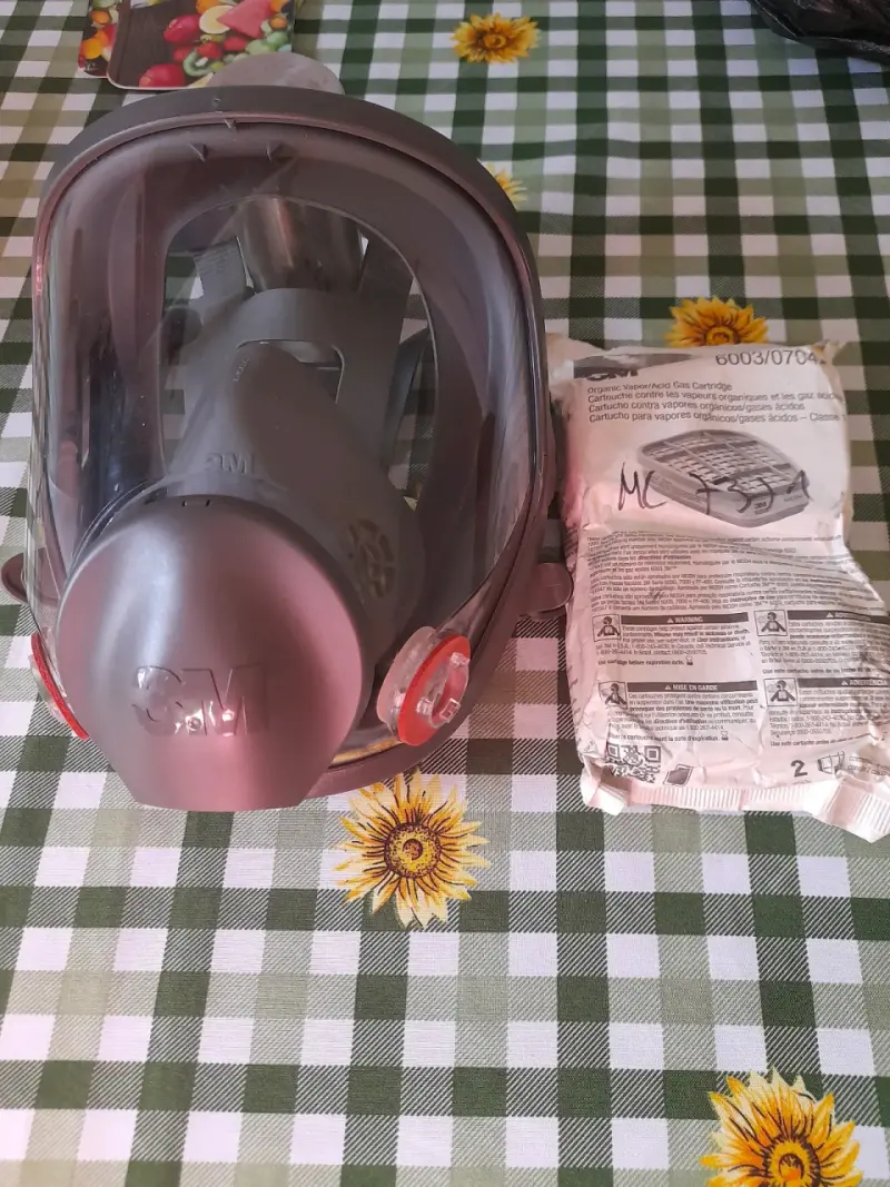 Máscara respiratoria 3M full face con filtro nuevo - 1