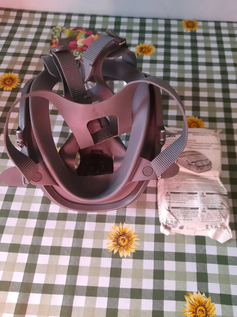 Máscara respiratoria 3M full face con filtro nuevo - 2