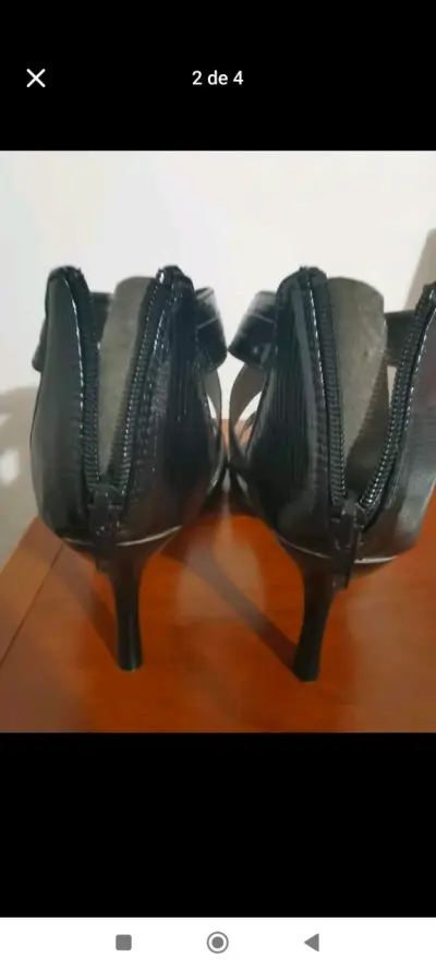 Sandalias negras de charol - miniatura 2