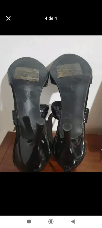 Sandalias negras de charol - miniatura 4