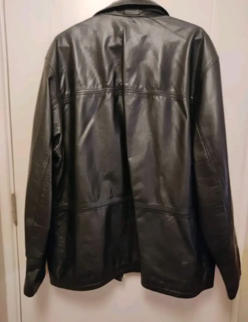 Chaqueta de cuero negro offset - 2