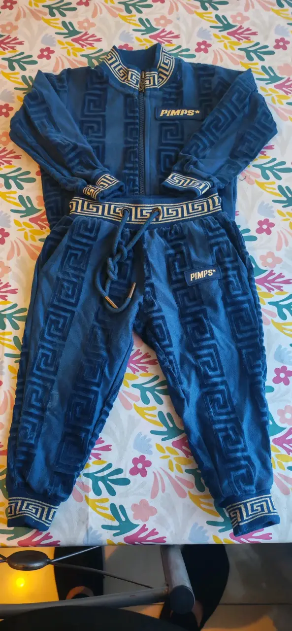 Conjunto deportivo azul marca pimps talla 12 meses