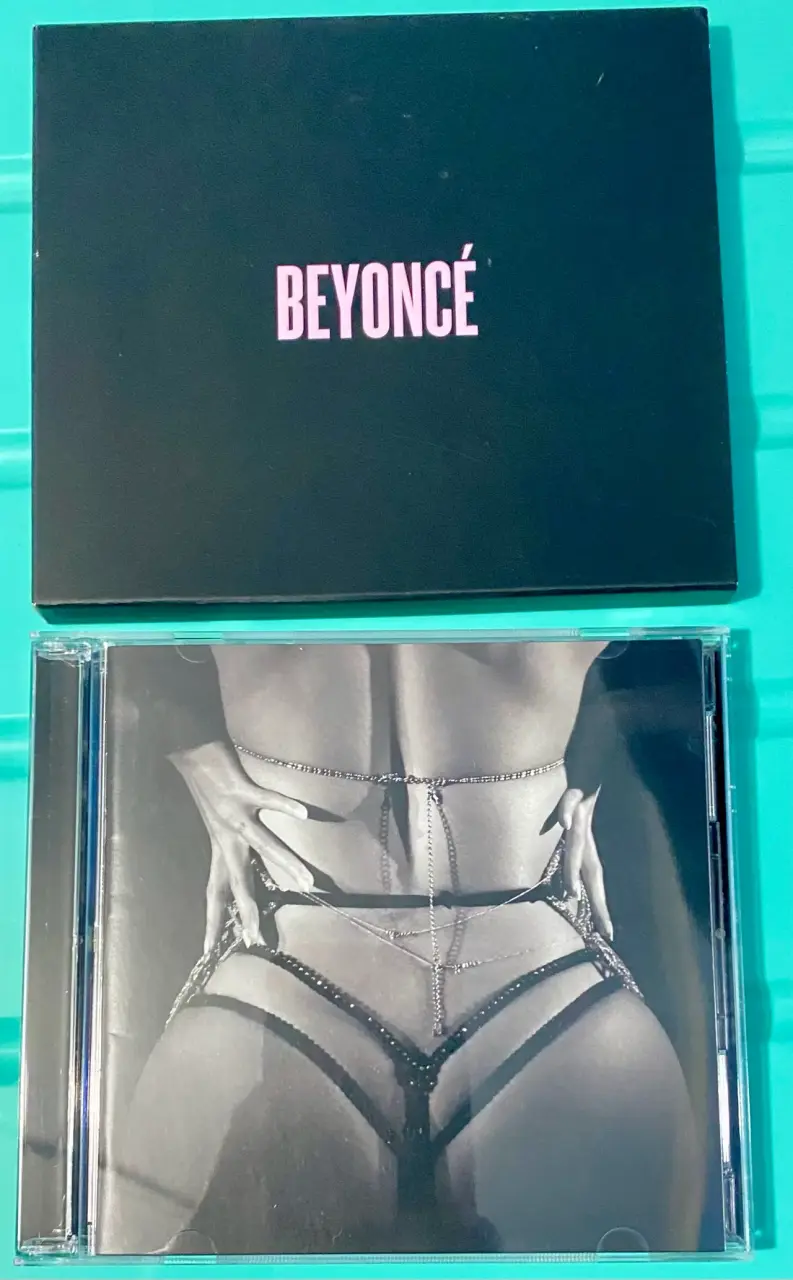 BEYONCÉ CD/DVD(2013) - 2