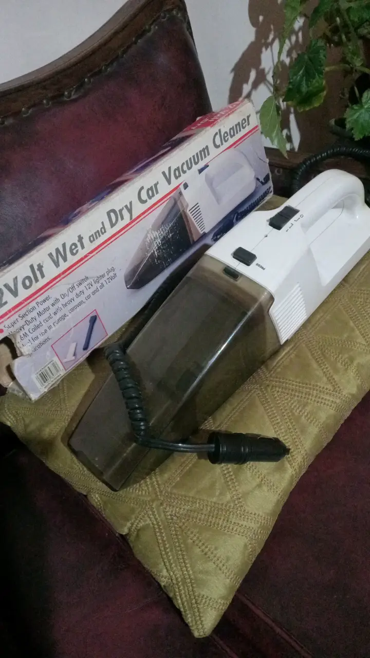 Aspiradora de auto 12V portátil