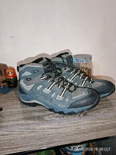 Botas de trekking impermeables grises - miniatura 2