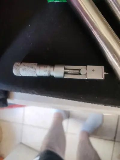 Micrómetro de precisión metálico - miniatura 1