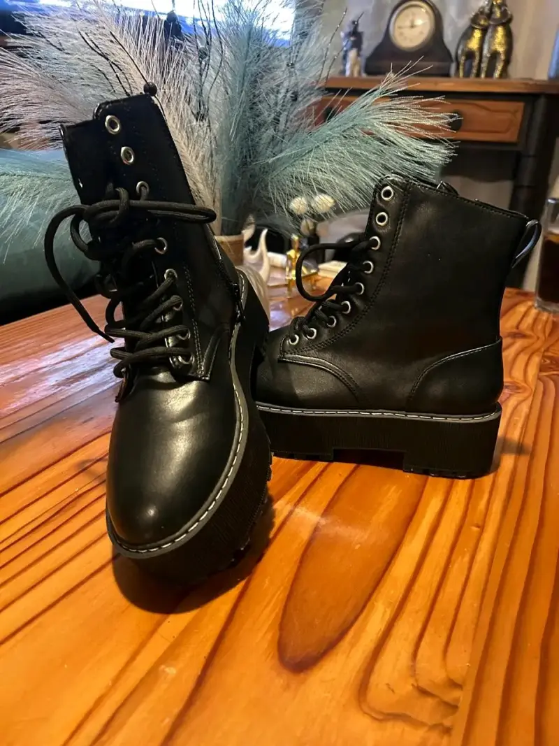 Botas negras de plataforma H & M - 2