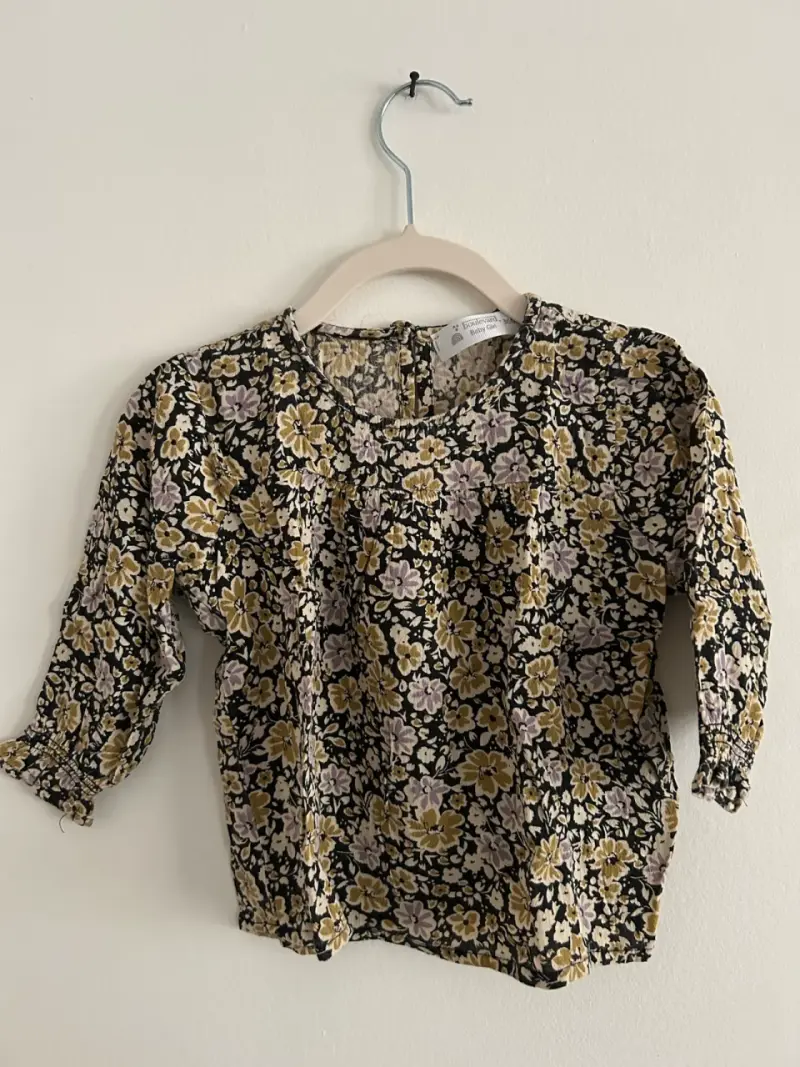 Blusa floral para mujer