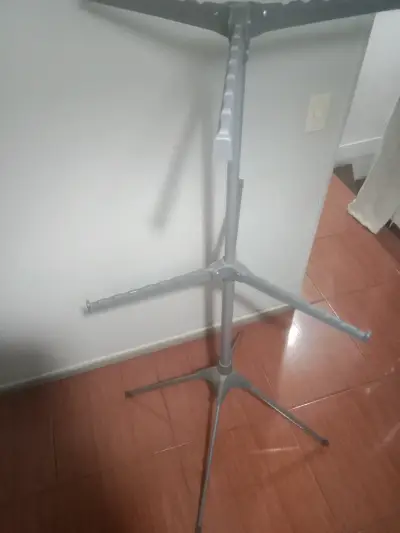 Soporte plegable para ropa - miniatura 2