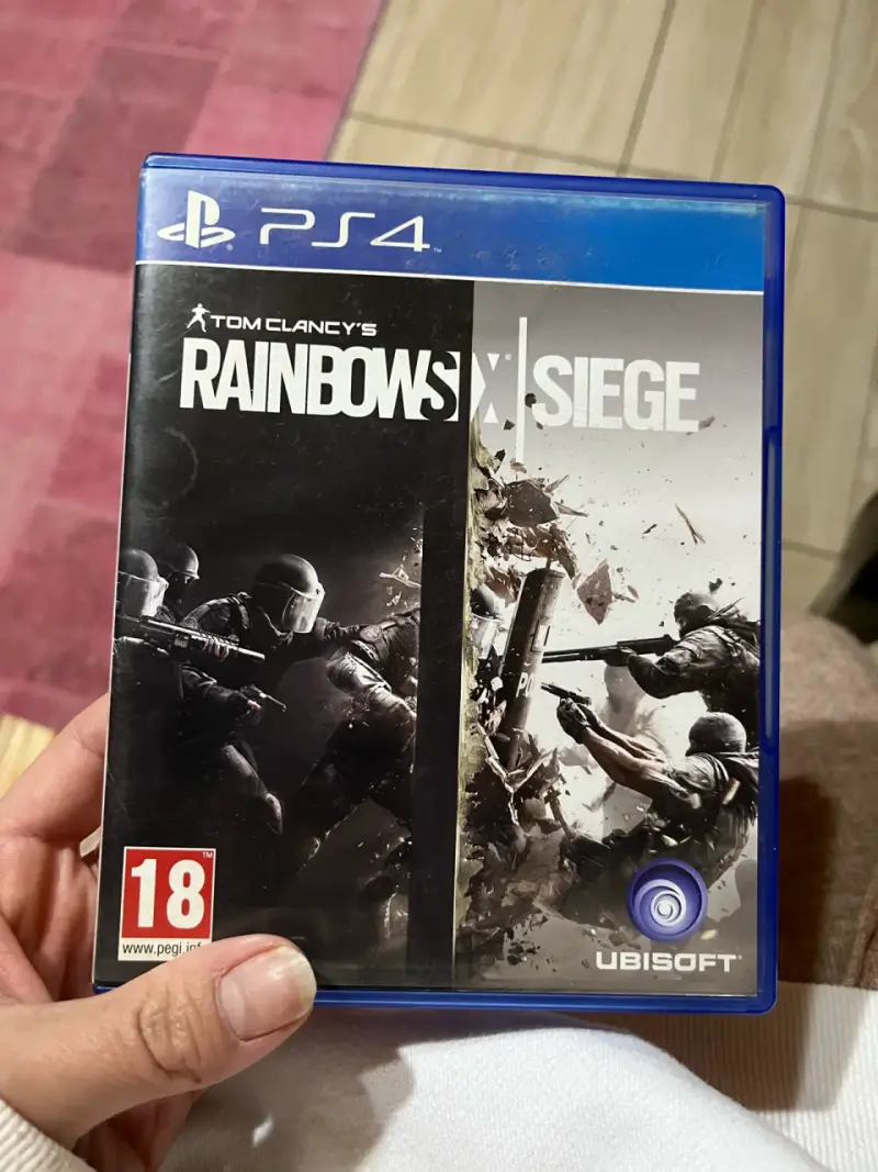 Juego PS4 Tom Clancy's Rainbow Six Siege