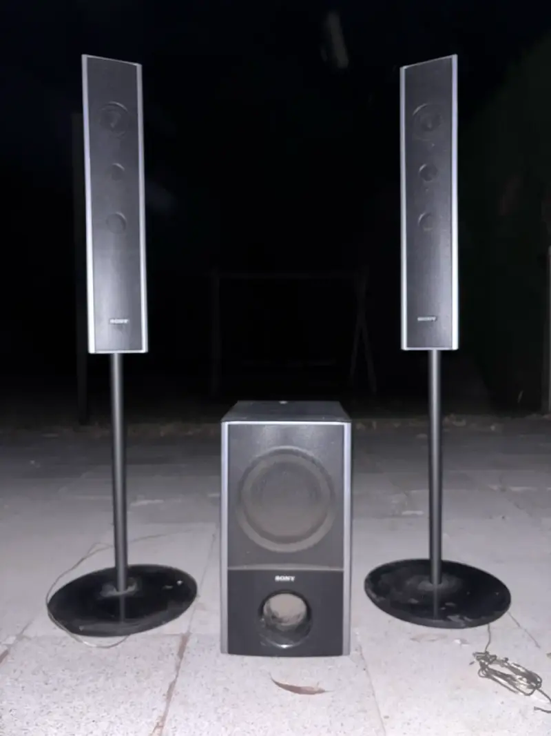 Parlantes de sonido Sony - 1