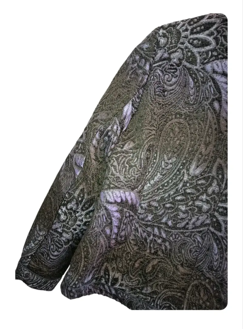 Chaqueta negra con estampado - 6