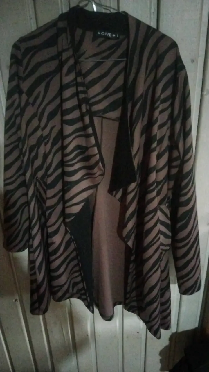 Cardigan de rayas negras