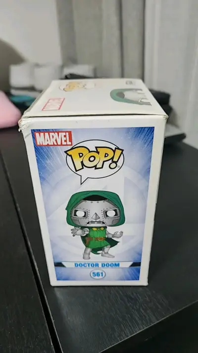 Figura Funko Pop Doctor Doom - miniatura 2