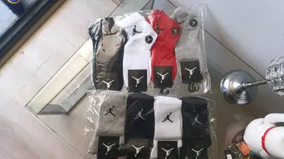 Calcetas x docena $500par - miniatura 1