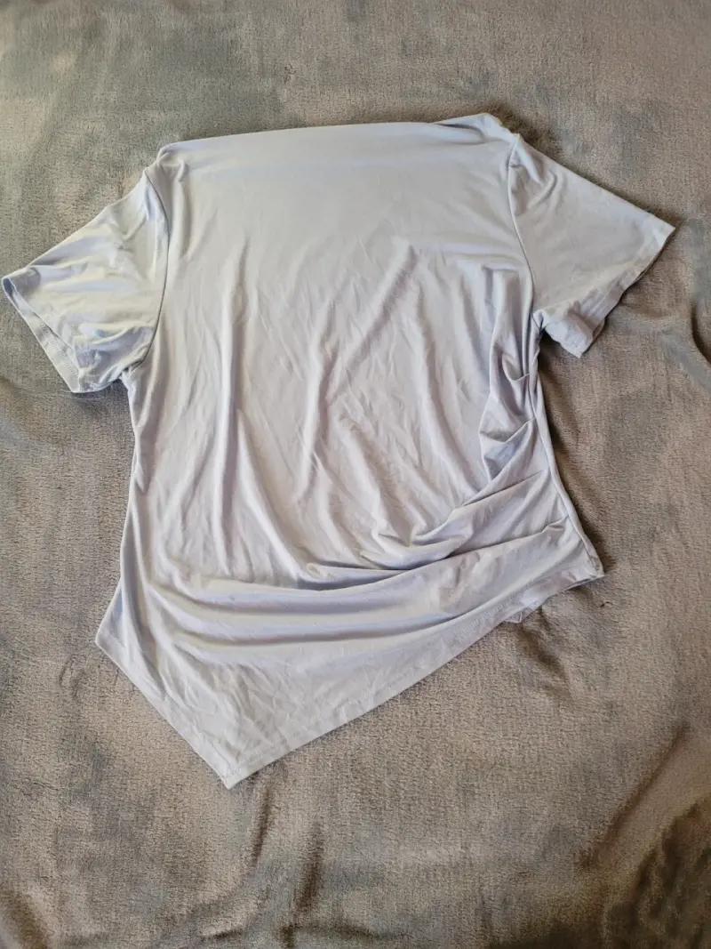 Polera celeste claro casual