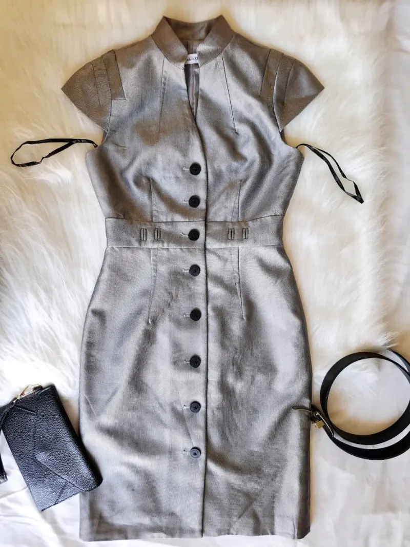 Vestido calvin klein gris con botones