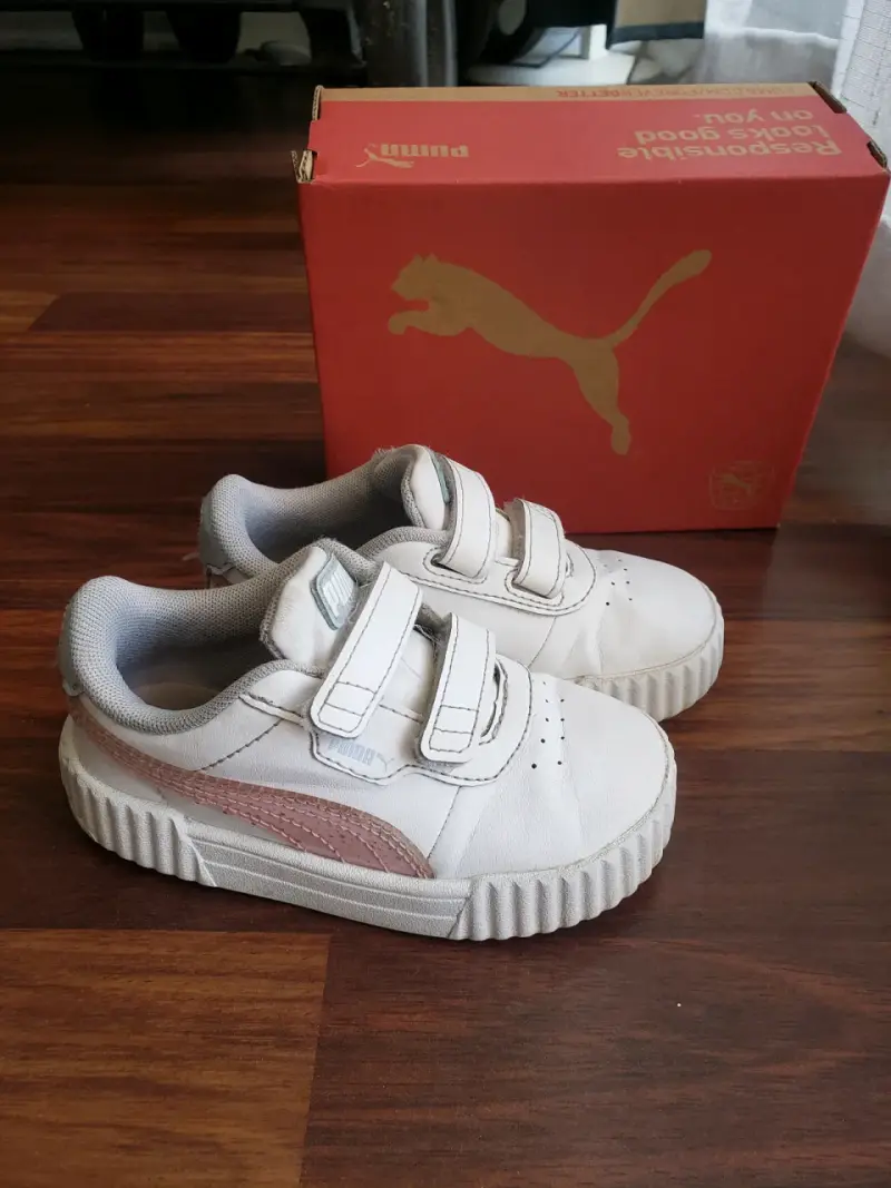 Zapatillas blancas Puma talla 23