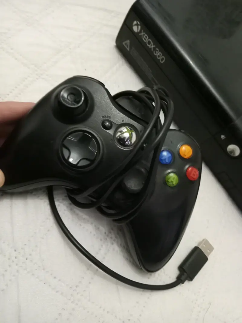 Consola Xbox 360 con control