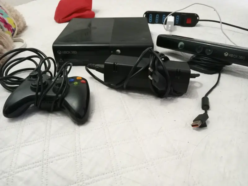 Consola Xbox 360 con control - 4