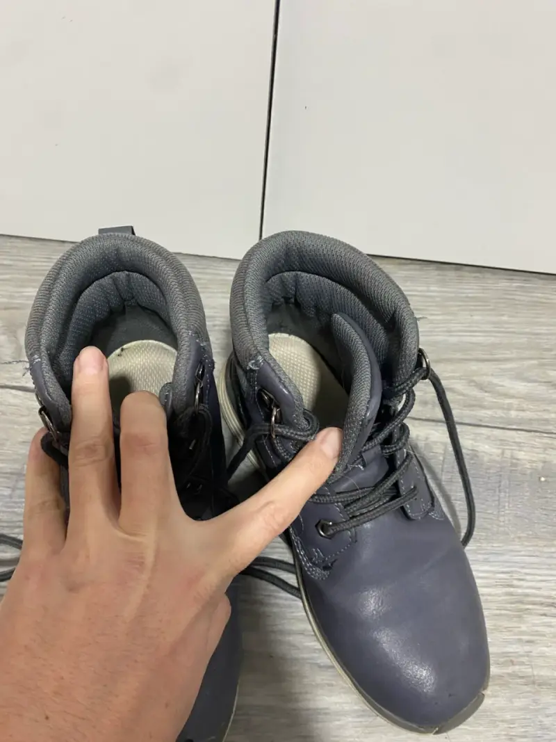 Botas de cuero gris oscuro - 1