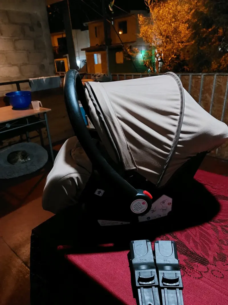 Silla de auto para bebé beige - 5