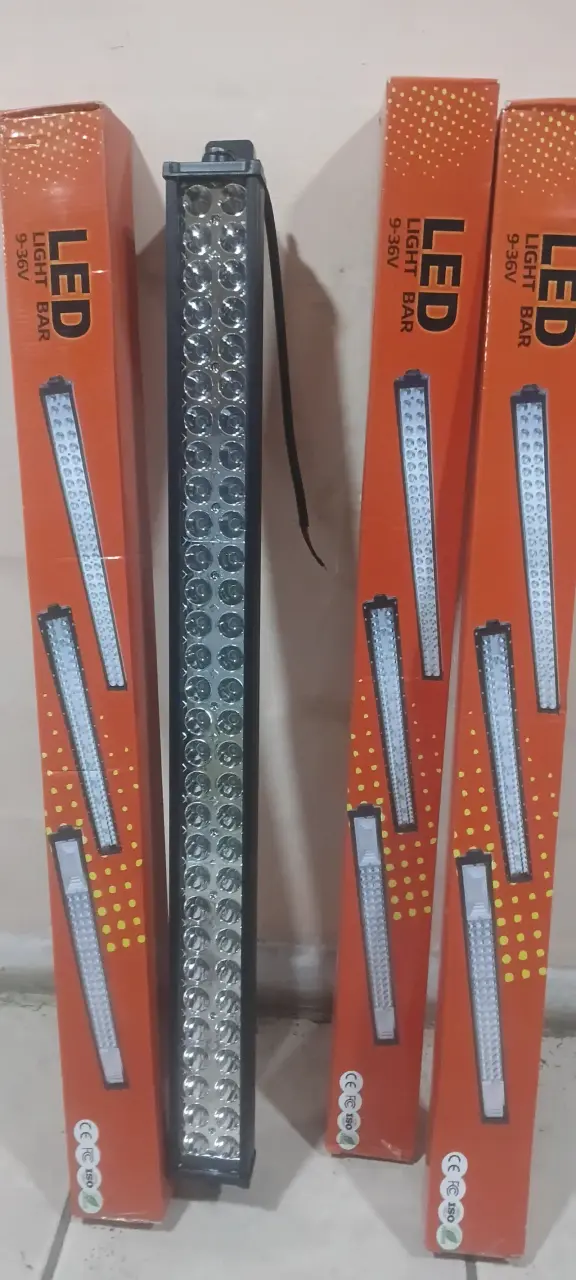 Barra de luz LED 9-36V - 12