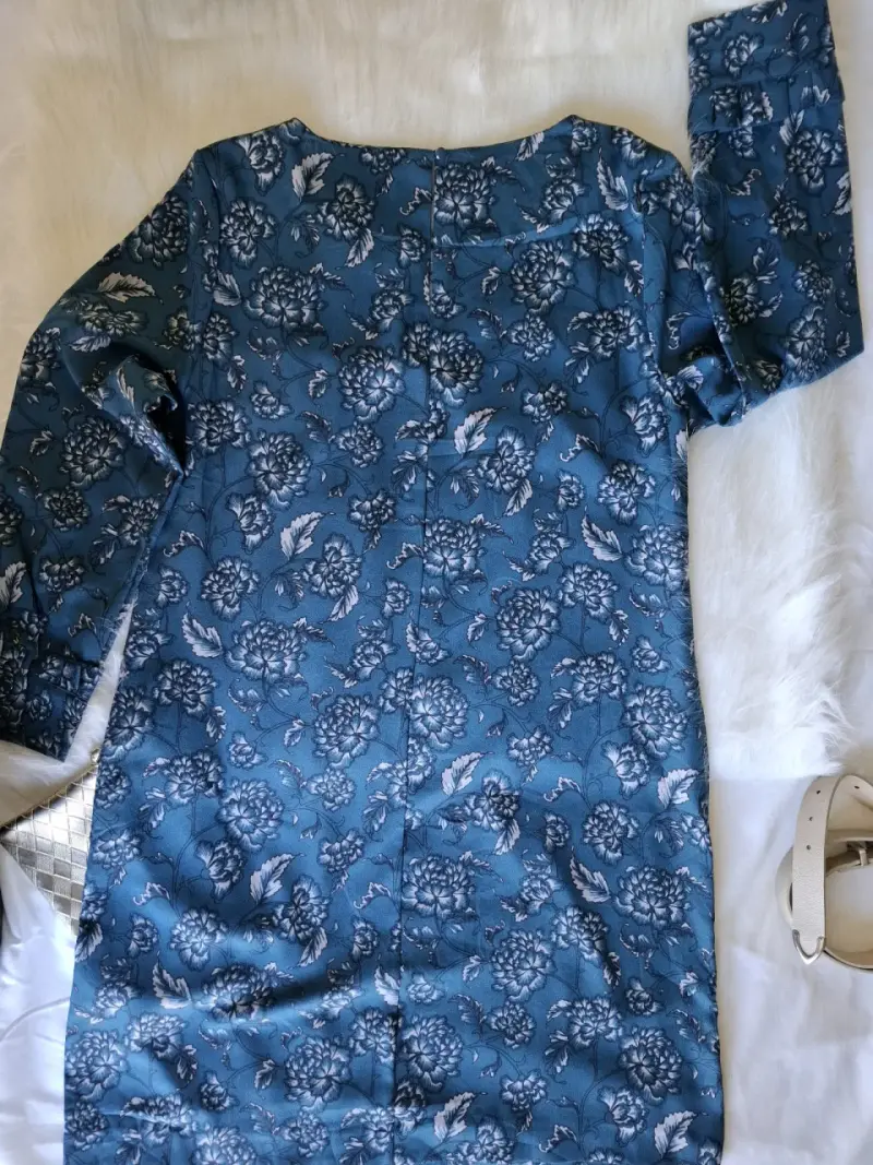Vestido azul verdoso floral