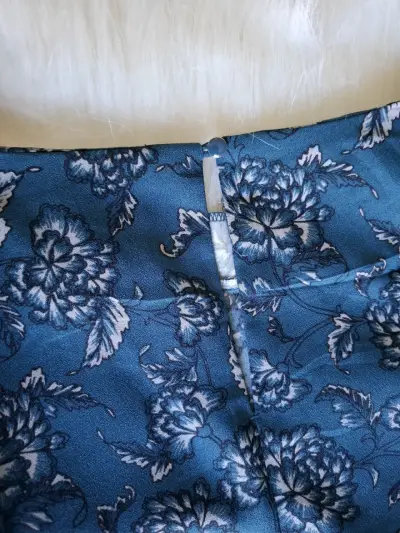 Vestido azul verdoso floral - miniatura 3