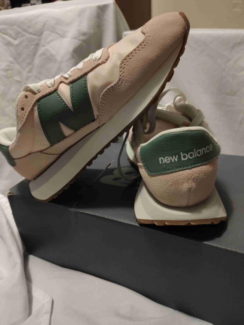 Zapatillas deportivas rosa y verde - 2