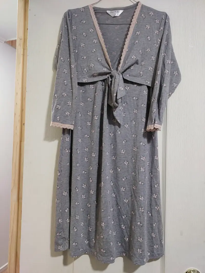 Bata gris de lactancia talla S