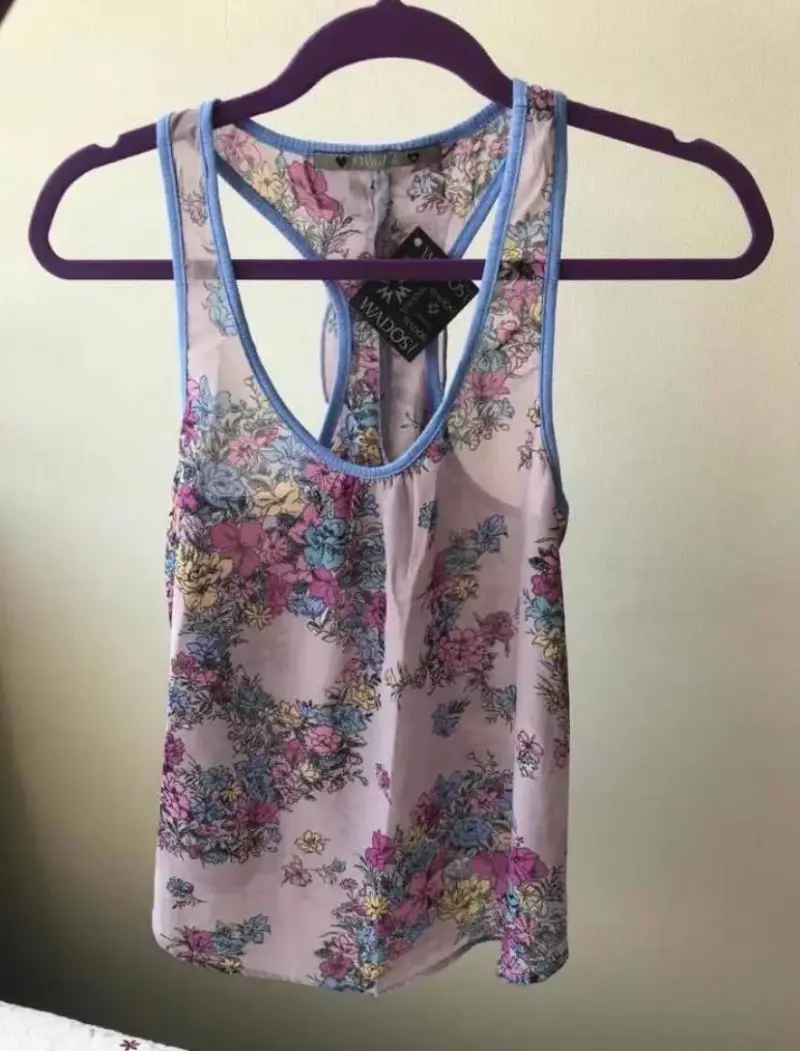 Polera floral Wados