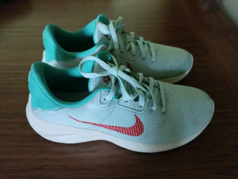 Zapatillas Nike deportivas celestes
