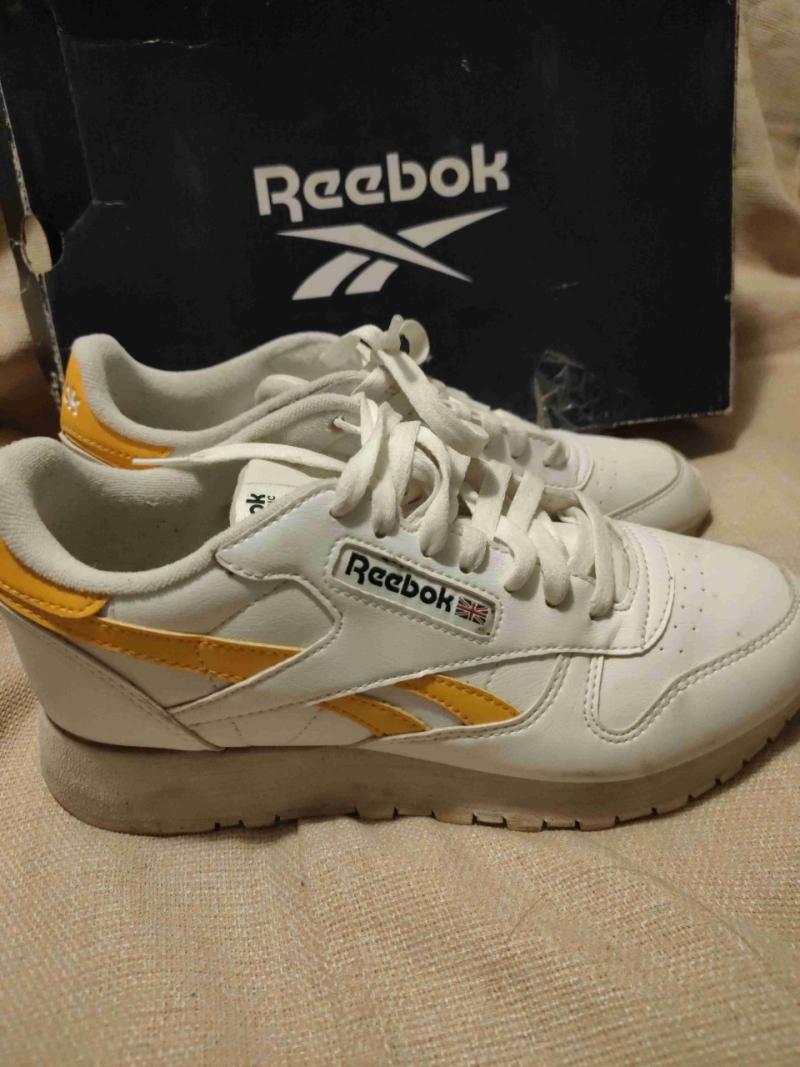 Zapatillas Reebok blancas y amarillas