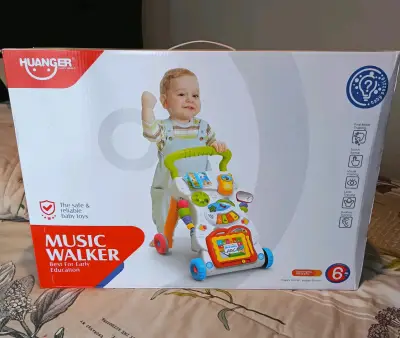 Andador musical para bebé - miniatura 2