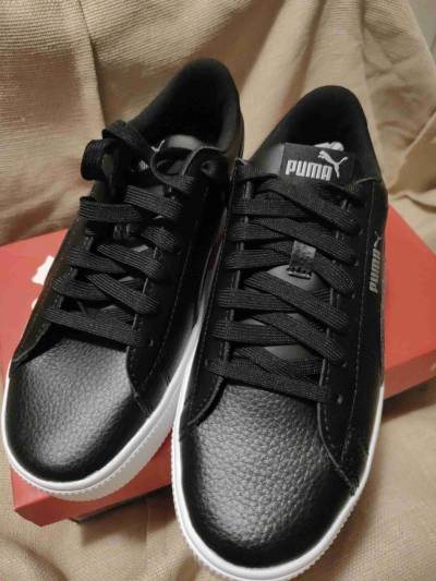 Zapatillas negras Puma nuevas - miniatura 2