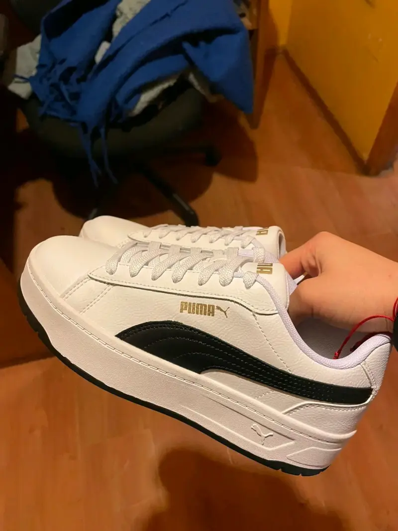 Zapatillas blancas Puma - 1