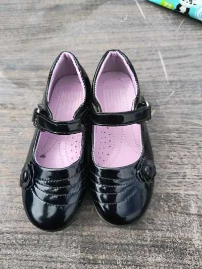 Zapatos charol negros para niñas - miniatura 1
