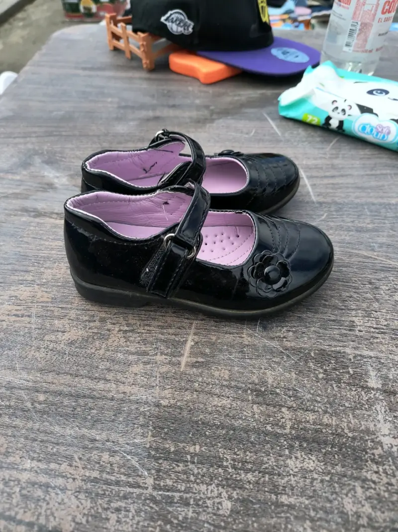 Zapatos charol negros para niñas - 2