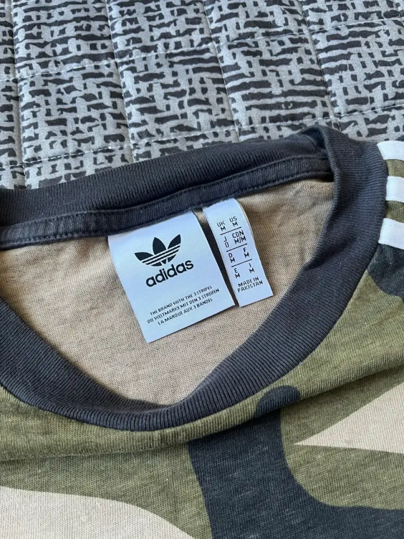 Polera Adidas camuflada - 2