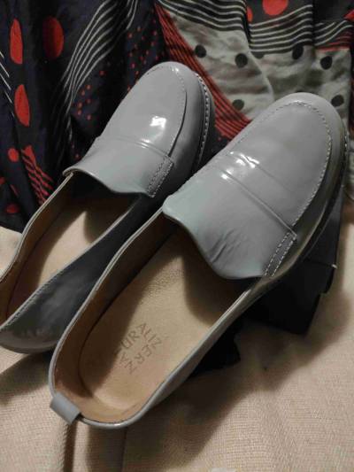 Mocasines gris claro con suela gruesa - miniatura 4