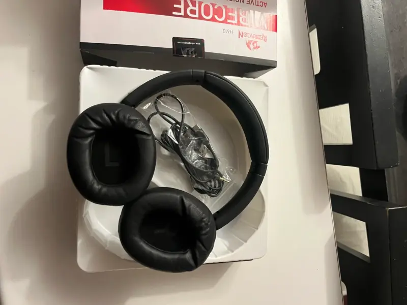 Audífonos Redragon Vibecore H610 - 4