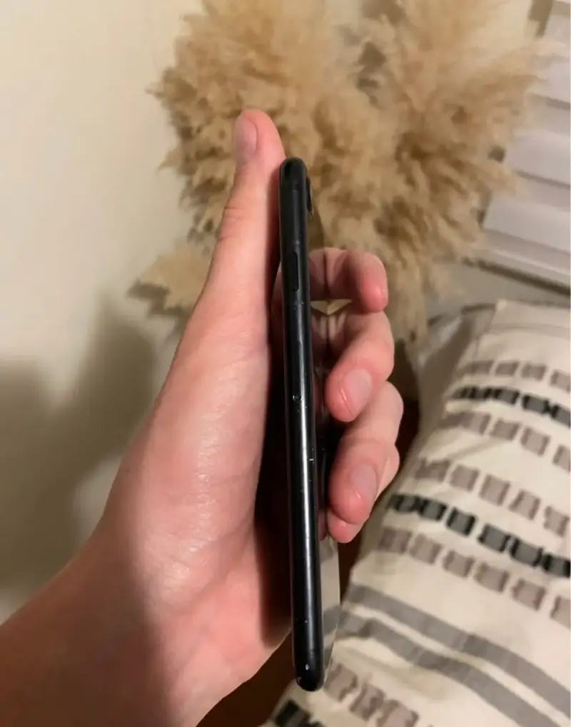 iPhone SE 2020 - 5