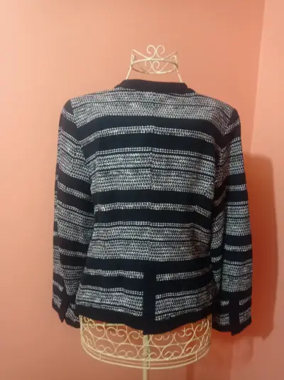 Chaqueta estilo tweed para mujer - miniatura 2