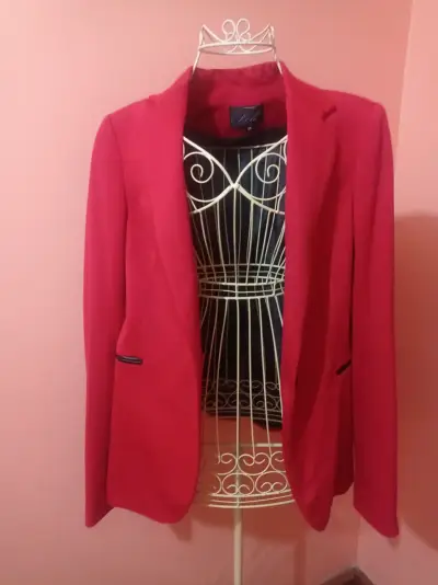 Blazer rojo elegante - miniatura 1