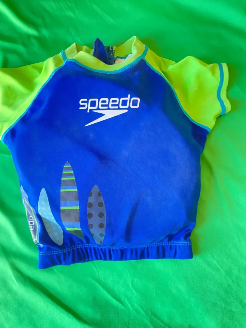 Polera deportiva Speedo niño
