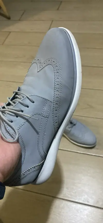 Zapatos grises elegantes hombre - miniatura 1