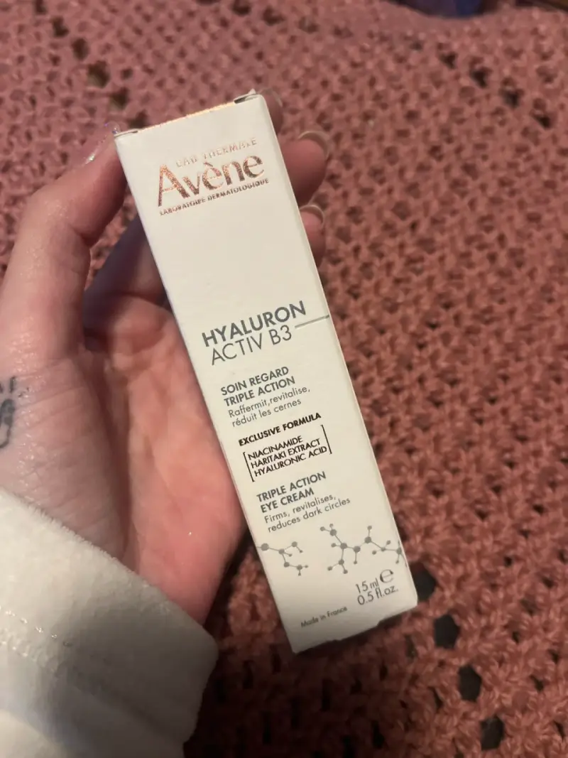 Crema de ojos Avene Hyaluron Activ B3